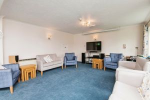 RESIDENTS LOUNGE- click for photo gallery